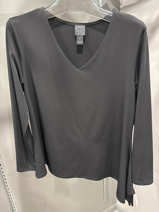 ASYMMETRICAL VNECK TOP