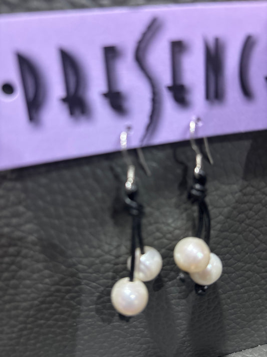 LEATHER PEARL EARRINGS