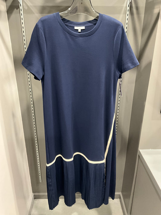 PLEATED SPORTY DRESS