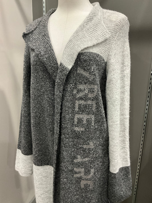 COLORBLOCKED FLYAWAY