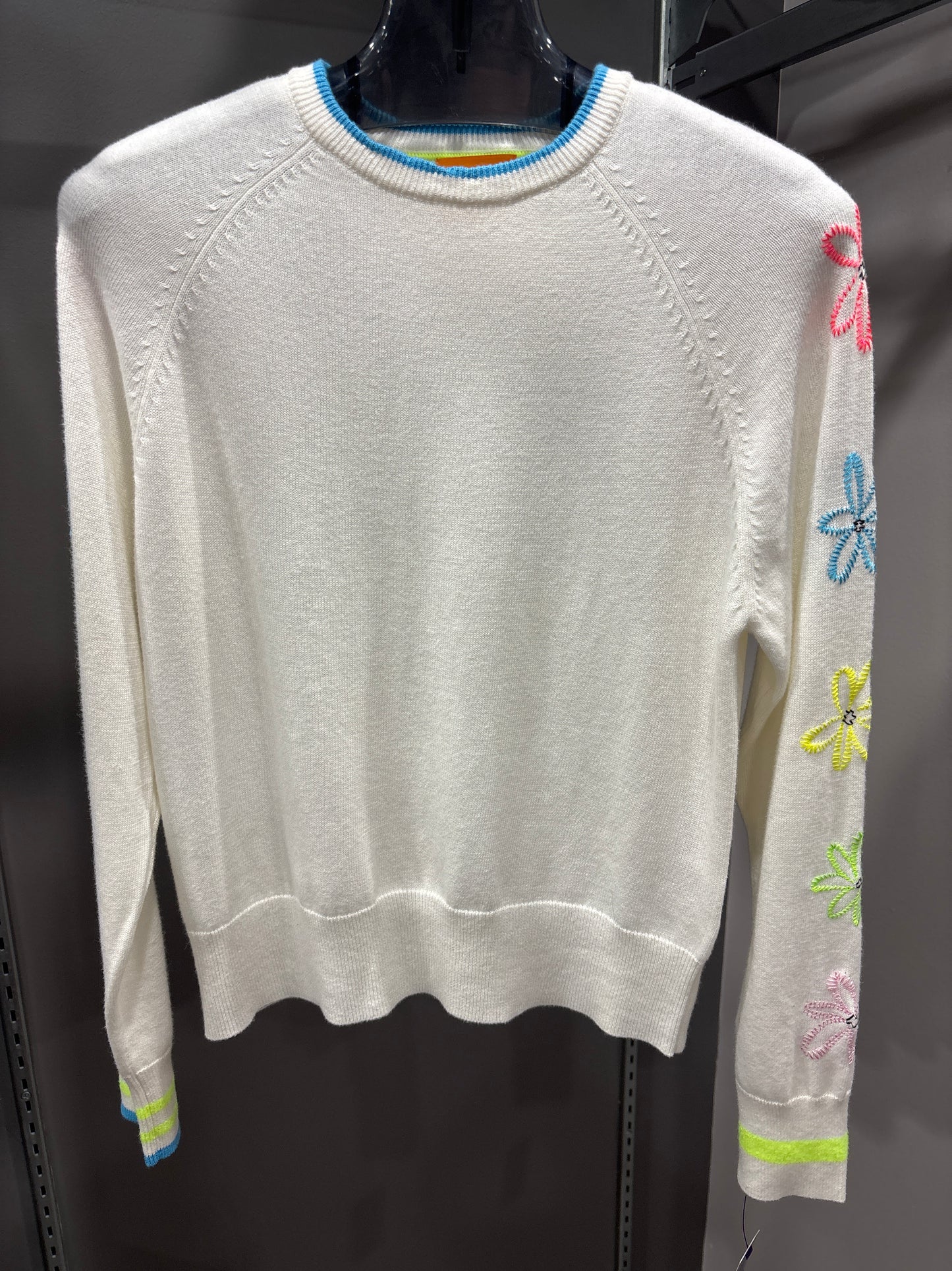 FLORAL SLEEVE SWEATER