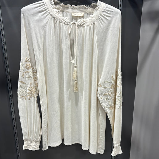 EMBROIDERED SLEEVE BLOUSE