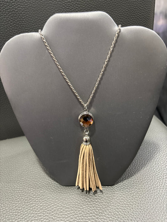 SUEDE TASSLE NECKLACE