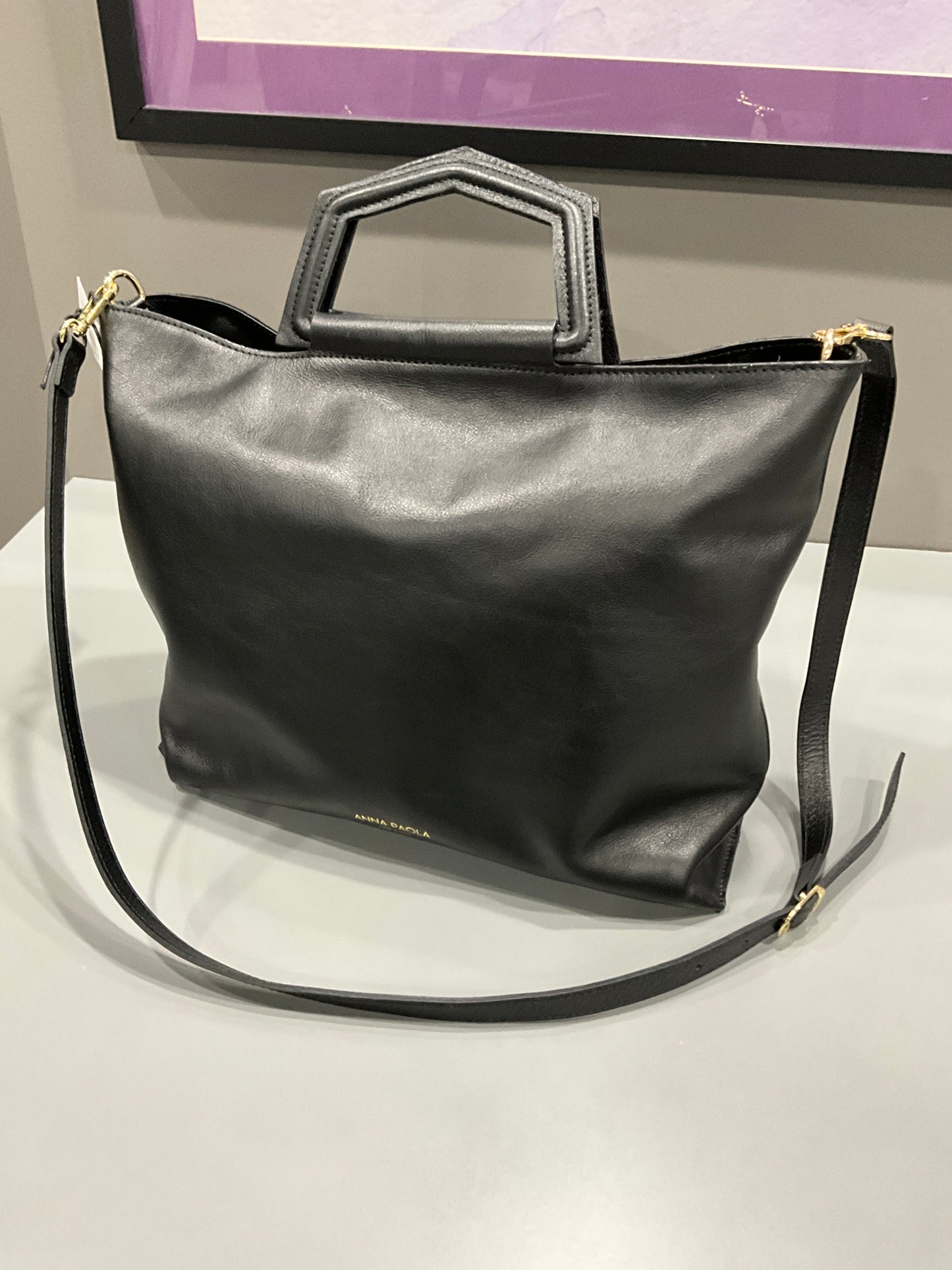 ITALIAN LEATHER GEOMETRIC HANDLE HANDBAG
