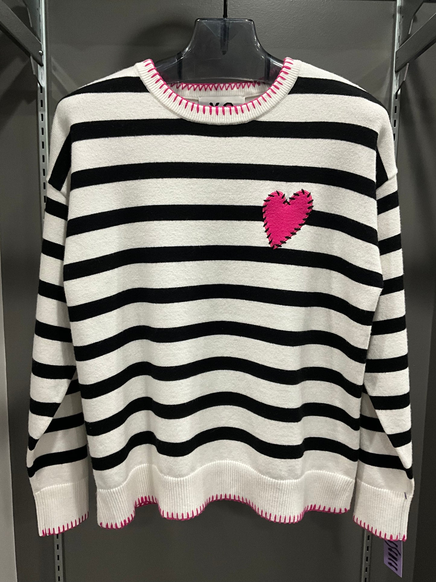 HEART STRIPED SWEATER