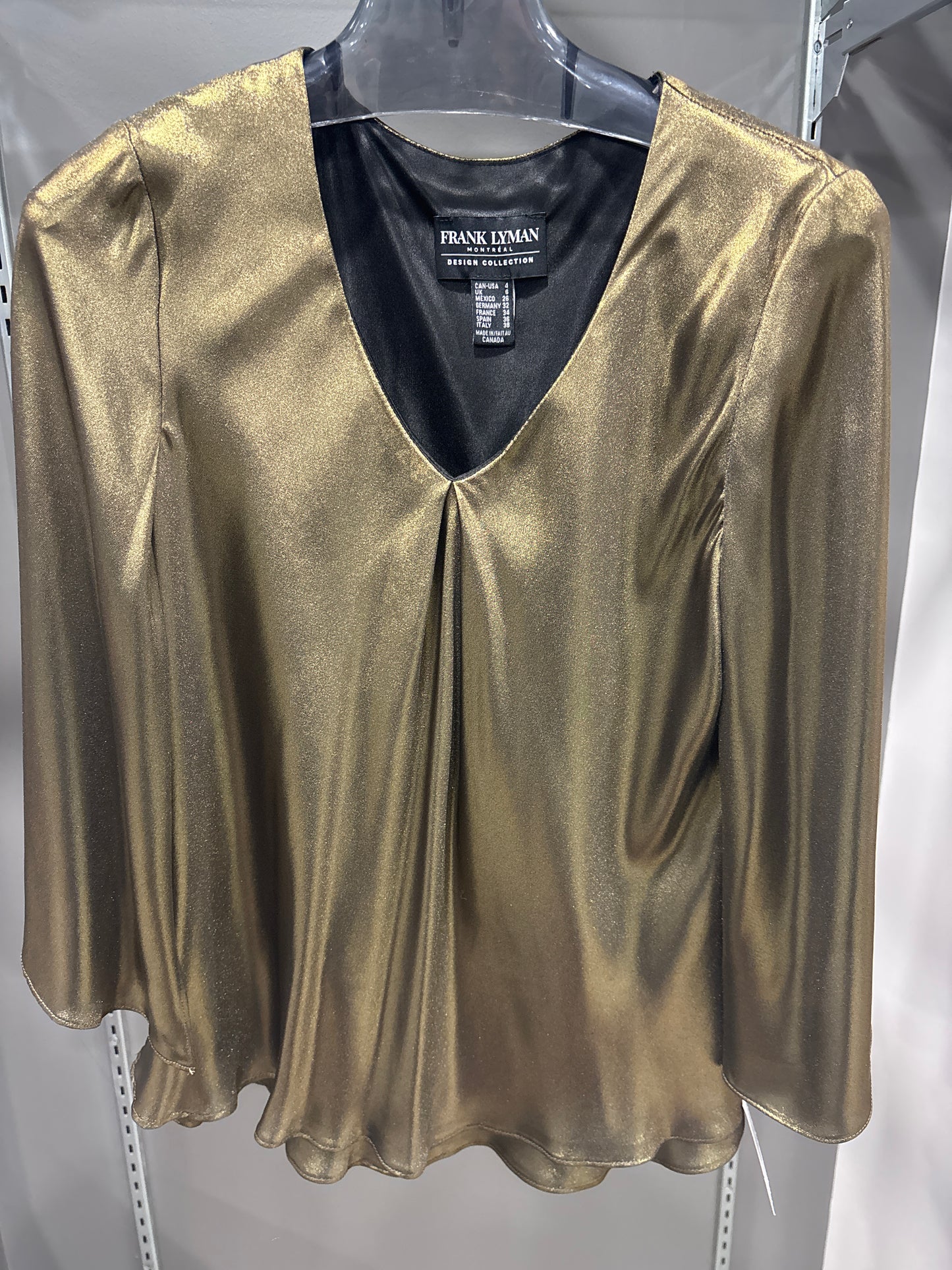 METALLIC FLOWY TOP