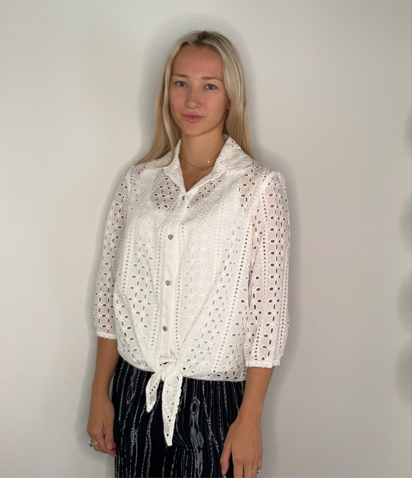 EYELET HEART BUTTON BLOUSE