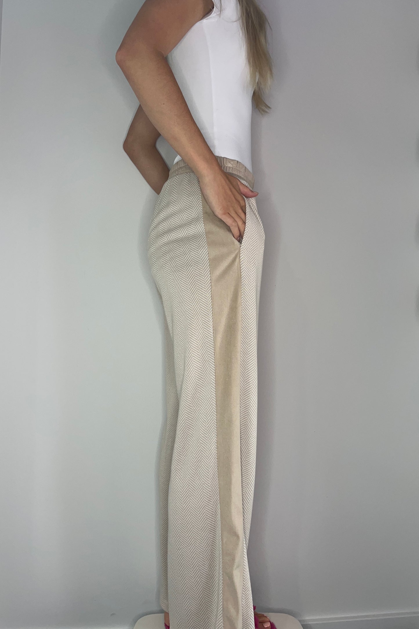 FAUX SUEDE SIDE STRIPED PANT