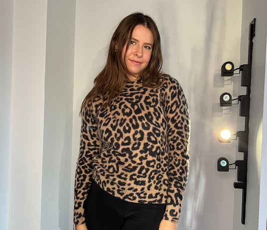 CASHMERE ANIMAL PRINT SWEATER