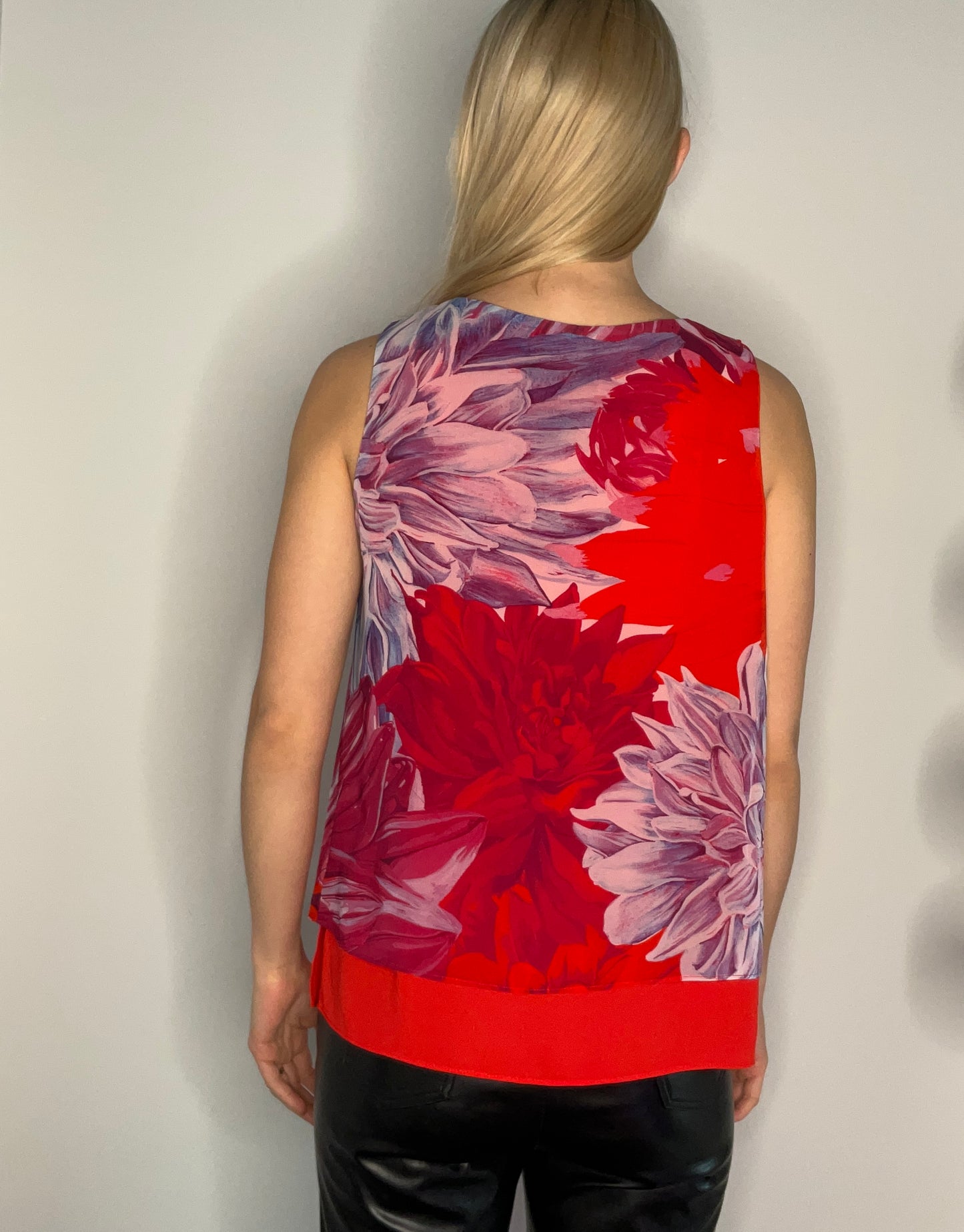 ROYAL FLORAL WOVEN TOP