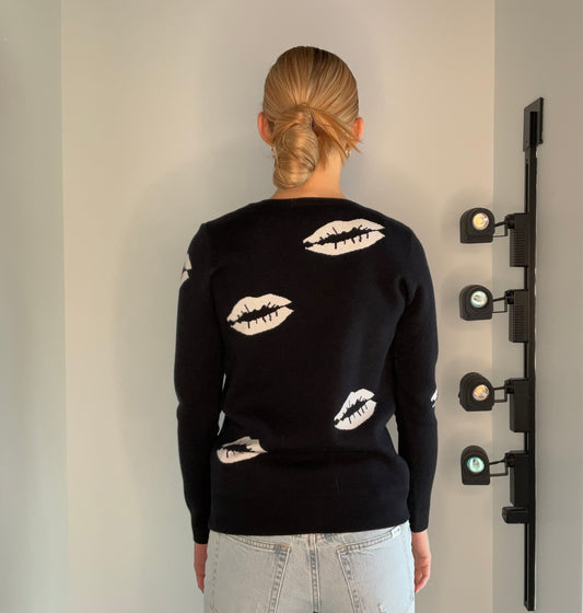 LIPS SWEATER