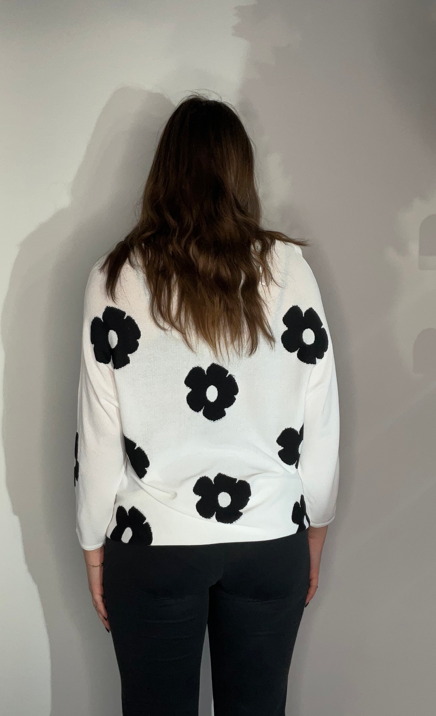 FLOWER POWER SWEATER