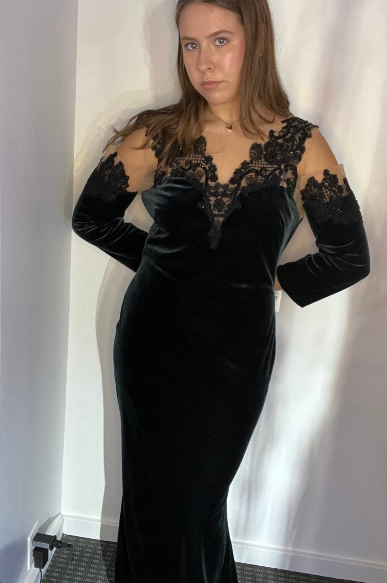 VELVET COLUMN GOWN