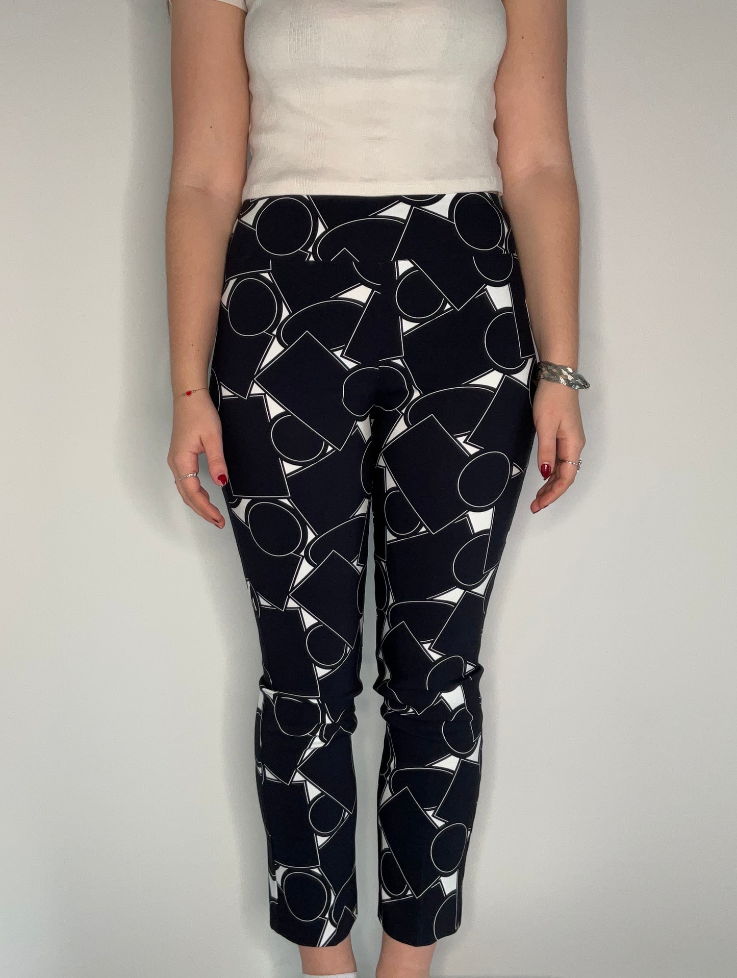 SHAPES PULL ON PANT