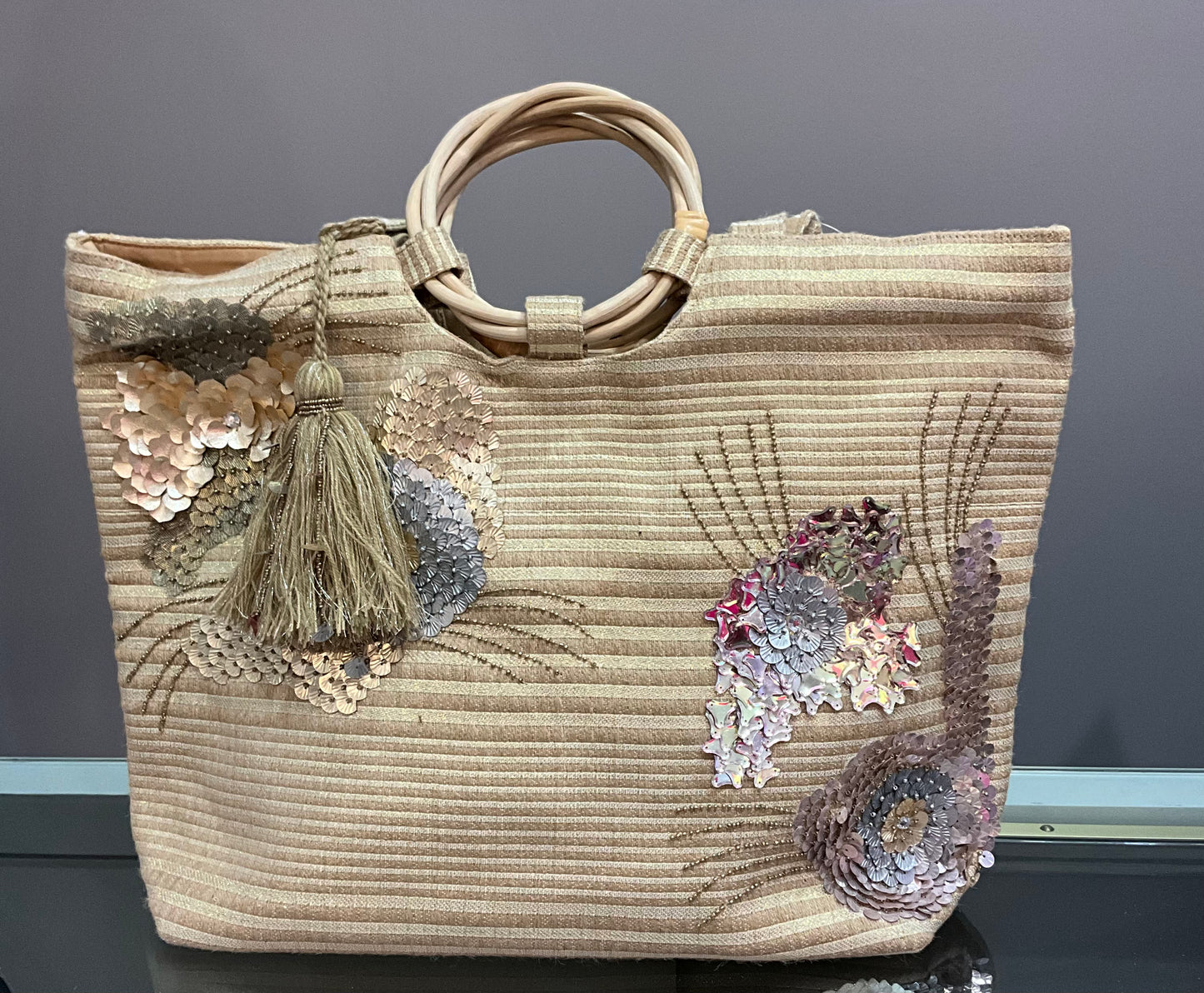 METALLIC FLOWER TOTE