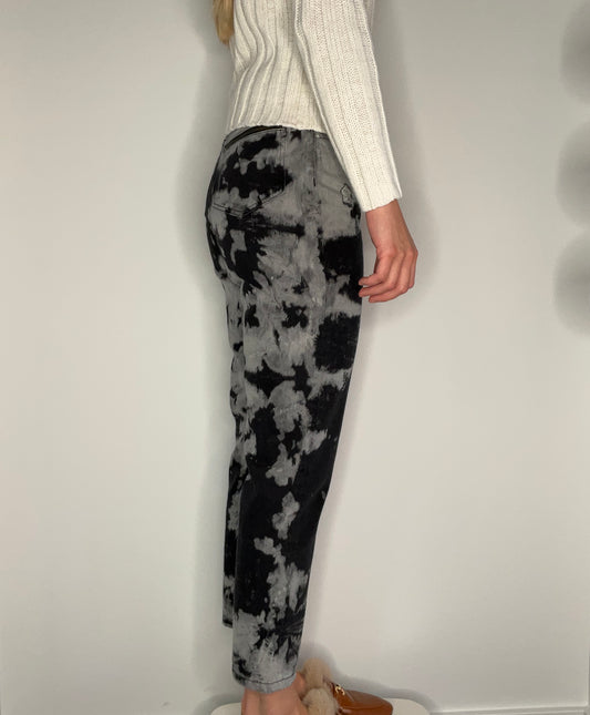 TIE DYE JEANS