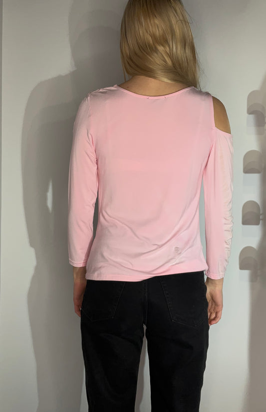OPEN SHOULDER TOP