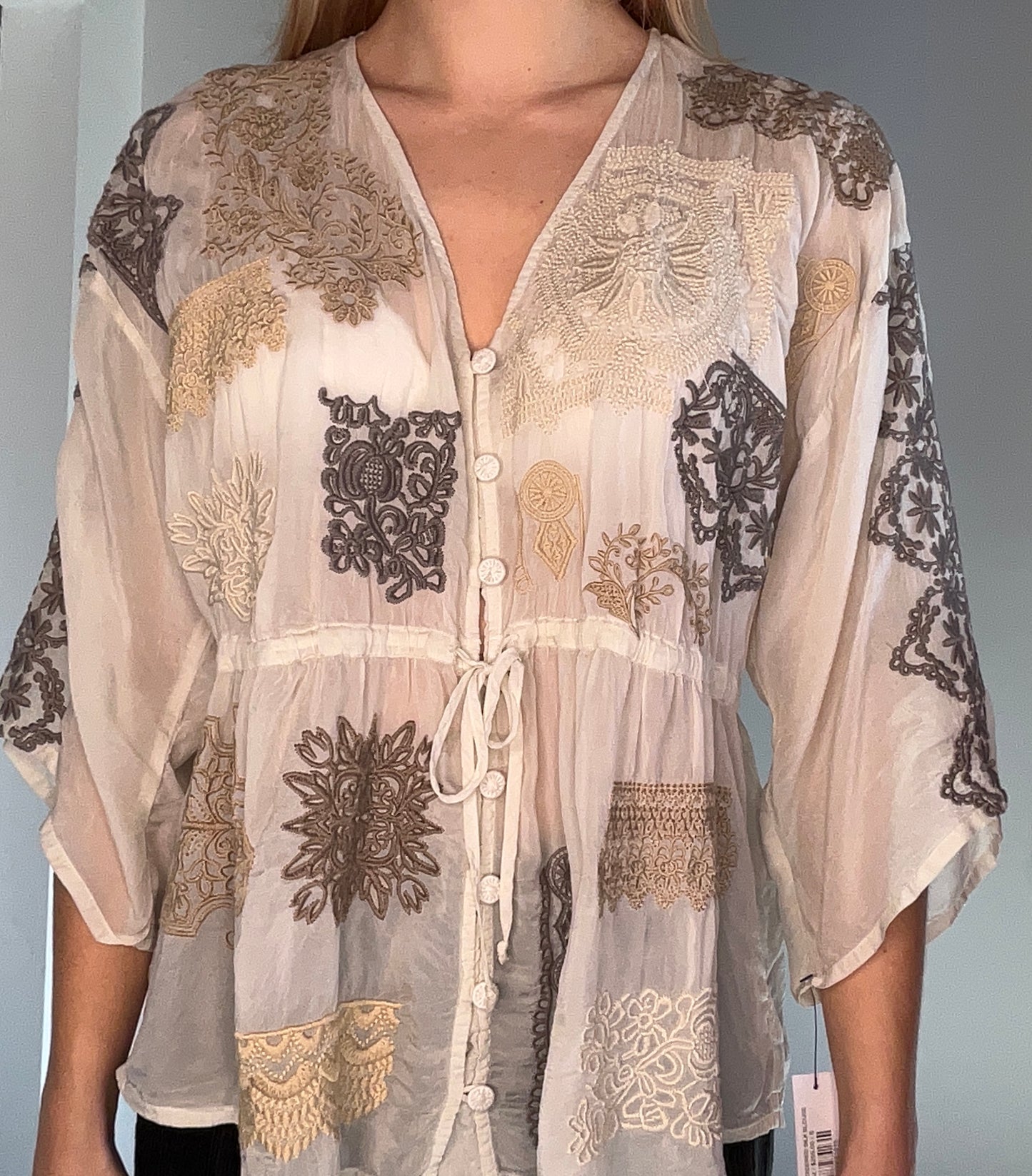 LACE EMBROIDERED SILK BLOUSE