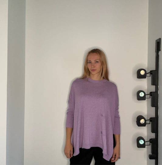 BOXY CASHMERE BLEND SWEATER