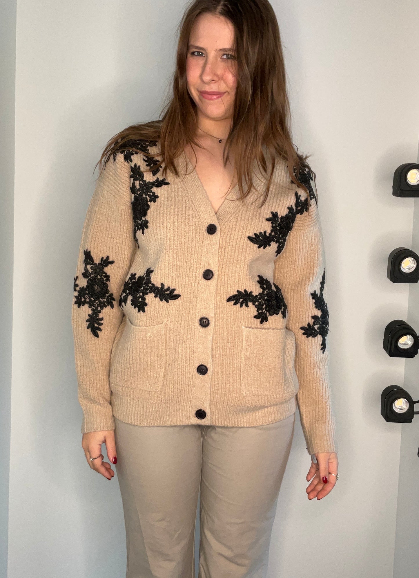 LACE APPLIQUE OATMEAL SWEATER