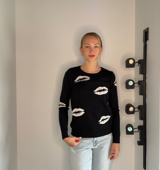 LIPS SWEATER