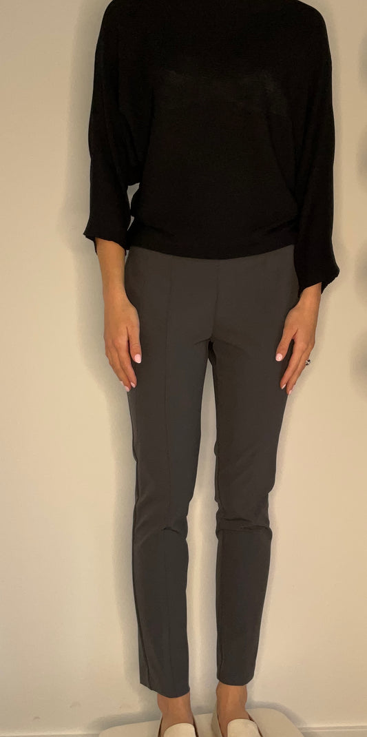 ULTIMATE STRETCH GRAY PANT