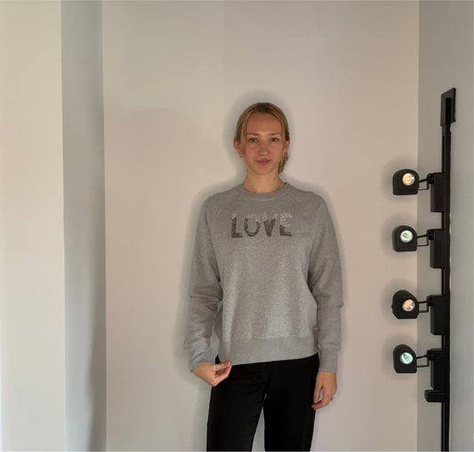 LOVE SWEATSHIRT