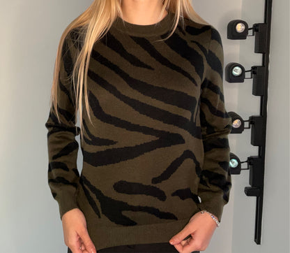 ZEBRA SWEATER