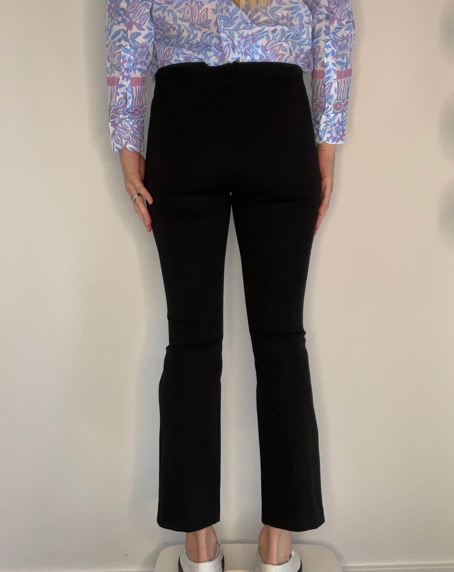 PULL ON BLACK BUTTON PANT