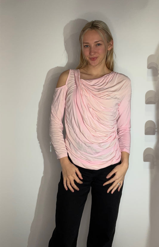 OPEN SHOULDER TOP