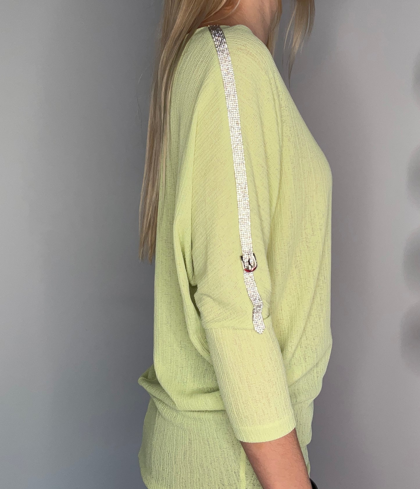 CRYSTAL SLEEVE LIME TOP